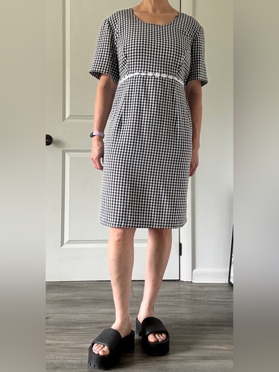 Jaime Brooks Dresses & Skirts - Vintage Jamie Brooks Woman Black White Gingham Daisy Knee Length Dress Size 18